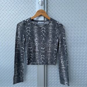 Super soft snake print long sleeve